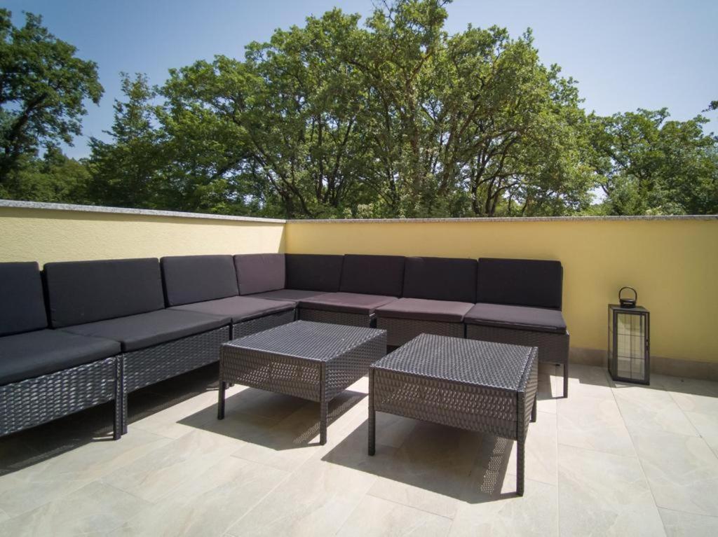 Holiday Home Tos Risika Exterior photo