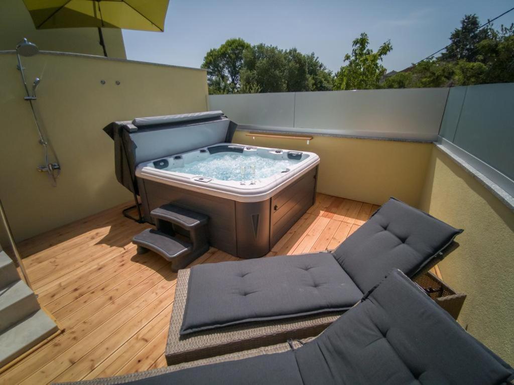 Holiday Home Tos Risika Exterior photo