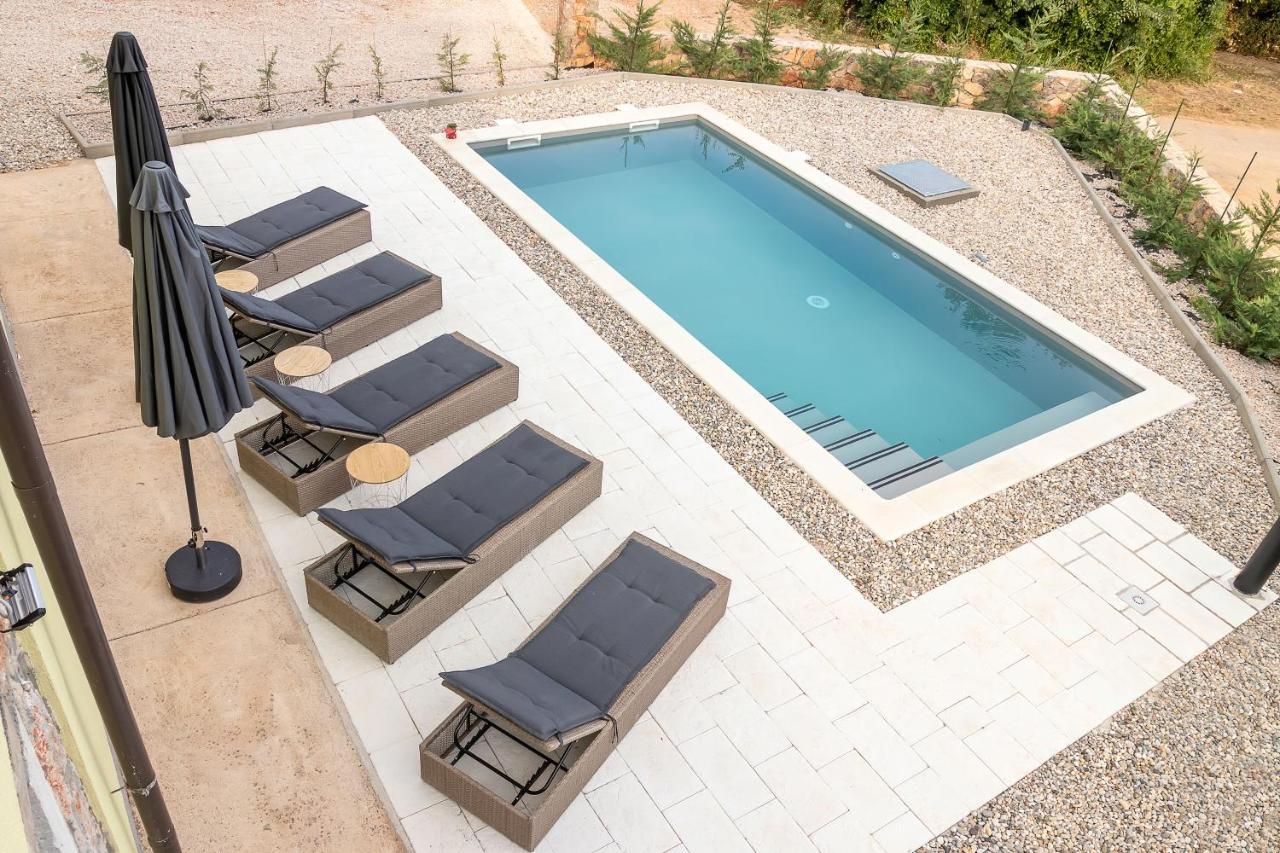 Holiday Home Tos Risika Exterior photo